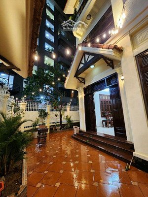 bán căn biệt thự sân vườn phố thiên hiền 143m mặt tiền 19 m - lô góc vỉa hè ô tô dừng đỗ ngày đêm