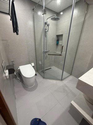 bán nhà chính chủ dương văn bé, hai bà trưng, dt 52m, mt4.1m, nhà dân xây, thang máy giá 14 tỉ,