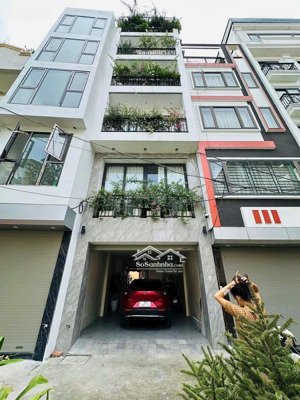 nhà đẹp nguyễn văn cừ - long biên lô góc 6 tầng thang máy 45m, giá 14 tỷ.