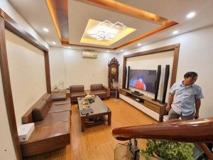 chính chủ - bán nhà - đại la - 35m x5 tầng - oto lùi cửa - ngõ thông - giá tốt