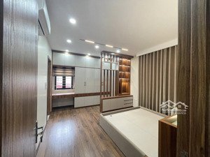 chủ sang nước ngoài cần bán căn lô góc - thang máy - kinh doanh phố cự lộc mặt tiền 5m giá 16.2 tỷ