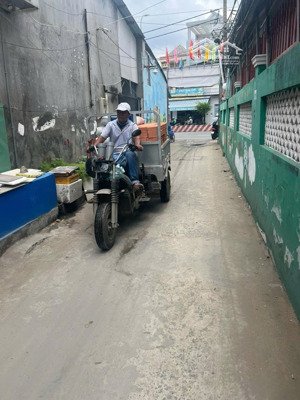 bán nhà 9x28m, giá 11.5tỷ, đã có gpxd xây được 26phòng, 1607 huỳnh tấn phát p.phú mỹ q.7