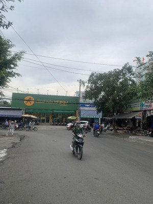 cg , siêu phẩm 2 căn nhà mặt tiền kinh doanh đường số 7 kdc sống thần phường dĩ an hcm dt415m 10x42