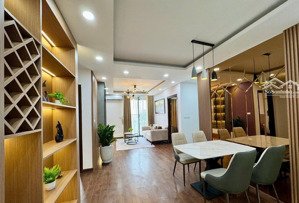 cần bán nhanh căn hộ n03t3 ngoại giao đoàn , 3pn, full nội thất,sổ lâu dài,bc hướng đông, có slot.