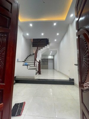 bán nhà 4 tầng chắc chắn 36m, giá nhỉnh 6 tỷ tại tứ hiệp, thanh trì