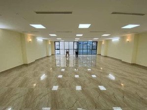 cho thuê vp và mbkd phố phó đức chính ,ba đình,hà nội,dtsd 80m2 -160m2,giá từ 15tr- 30tr/tháng