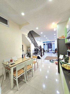 nhà đẹp gần gigamall thủ đức 63m² - 2 tầng mới chỉ 6.3 tỷ khu vip bên sông hiệp bình chánh.