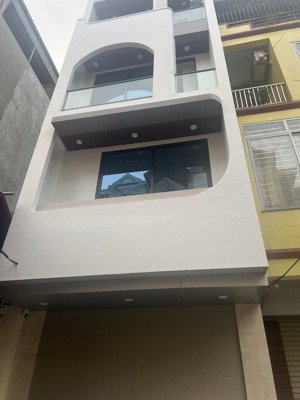 siểu phẩm mặt ngõ thông cầu am - vạn phúc - hà đông * 33m * 5tầng * giá 7.6tỷ * khu dân trí cao .