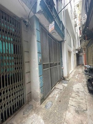 bán trại cá dt 27m 4t mt 3.1m giá 6.1 tỷ hai bà trưng hà nội , vị trí đẹp, ngõ nông, 10m ra ôtô