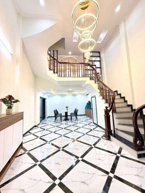 nhà mới! sát kđt tây nam linh đàm ô tô qua nhà 42m2, 5 tầng 4 phòng ngủ 2 mặt thoáng