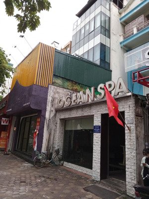 cho thuê nhà mặt phố 2 tầng thông sàn