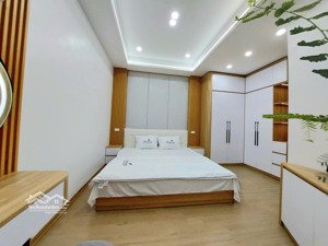 bán nhà tại ngõ hoà bình 7 dt 41m2x4t, ngõ rộng thoải mái, giá 10,4 tỷ có bớt, lh 098387348