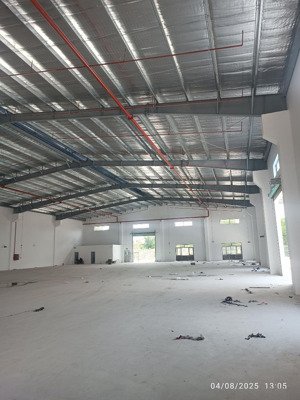 cho thuê xưởng tại kcn bến cát bình dương, diện tích: 3900m2. giá thuê: 117.135 đ/m²/tháng