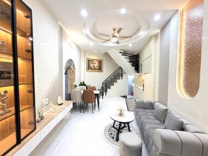 bán nhà gò vấp, gần đường phạm văn đồng, 3,2 x 8, 3 tầng, hẻm 4.2m, chỉ 5,25 tỷ