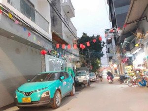 nhà em chuyển công tác cần bán nhà em tự xây