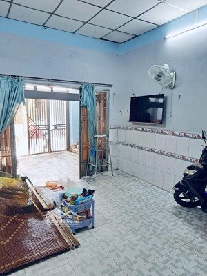 hiếm 1 căn sát mặt tiền đường ngay chợ phú lâm q6 (84m2) (4x21m) giá chỉ 6, x tỷ