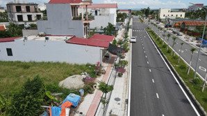 mặt đường trục chính hải phong-dương kinh đường vào dự án vinhomes siêu đẹp