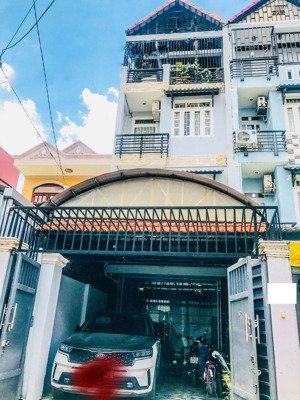 bán nhà 3 lầu đường thông phường bình trưng tp hcm. giá 8,7 tỷ