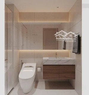 chính chủ bán căn cc vov mễ trì 82m2 3pn2vs cực đẹp nội thất full. lh: 083.555.****