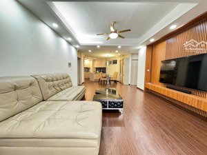 imperia cho thuê căn 3pn 135m2 giá chỉ 27tr có suất oto