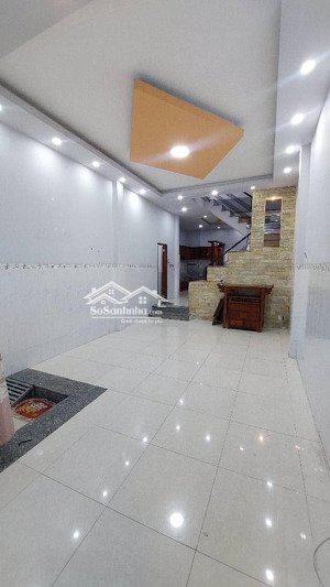 nhà phạm thế hiển, p6, q8, 5.9x15m, 2 tầng, không lộ giới, không quy hoạch, 6.2 tỷ