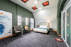 chỉ 130 triệu/ tháng cho thuê biệt thự đường nguyễn văn hưởng , thảo điền, 1 trệt 2 lầu, 500m2