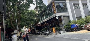 hot! cho thuê nhà mặt phố hàng gai 120m2 x 3t mặt tiền 3m, giá thuê 210tr, đẹp nhất quận hoàn kiếm