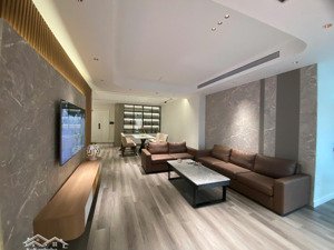 bán căn hộ view đẹp tòa e4 ciputra hà nội . lh 