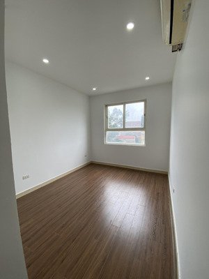 bán căn hộ 2 ngủ ecohome phúc lợi hà nội. lh: 