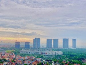 cần bán căn 45m toà a westbay giá 2.8x tỷ bao phí giá tốt nhất thị trường