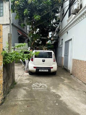 manht đất hiếm 102 oto vào đất 40m trung tâm thạch bàn chỉ 5.7ty