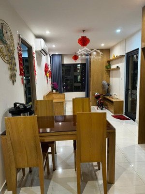 cc cần bán căn 2 ngủ full nội thất - 63.3m hướng đông nam, tầng cao thoáng mát