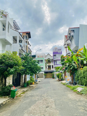 bán nhà cấp 4 khu biệt thự bình lợi p13 bình thạnh 126m2 giá 18 tỷ