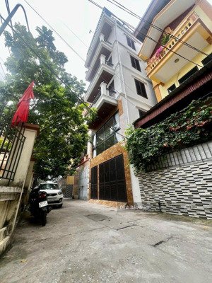 xuân đỉnh - cạnh ngoại giao đoàn - 65.3m*6 tầng thang máy mặt tiền 6.2m - 2 ngõ ô tô tránh vào nhà