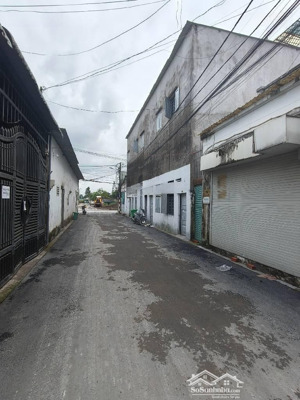 bán nhanh hxh 1/ cách mt lò lu 20m, dt 100m2, giá 6.4tỷ gần vinhomes q9, cc elysea