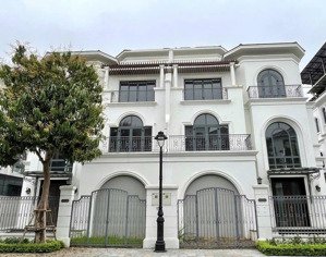 thiện chí bán biệt thự ngọc trai view hồ , thô nguyên bản , giá chỉ 2x tỷ