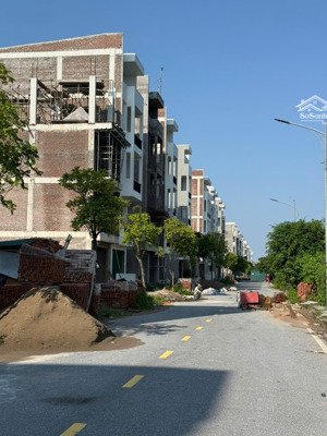 bán lô lk05 kđt trần hưng đạo, vị trí trung tâm, tphd, 2,6 tỷ, 78,75m2, mt: 5.0m đường rộng 17.5m