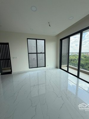 bán diamond centery 121m2 3pn 3wc ban công 6m nhà mới 100% giá 10 tỷ