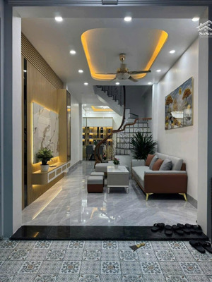 chủ nhà kỹ sư xây dựng bán lại căn nhà 56m2, 5t, 11,6 tỷ trần thái tông, cầu giấy, sư phạm, báo chí