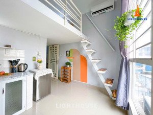 phòng duplex mới trống sẵn - full nội thất, cửa sổ trời thoáng mát - gần sát vlu cs2
