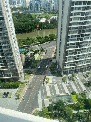 bán căn hộ m8 midtown 3pn 111m2 giá 14,5 tỷ tầng cao view thoáng mát, ô xe hầm. lh lan 