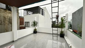 bán nhà 3 tầng đường mạc đăng doanh - đà nẵng
- lên số nhà 127 mạc đăng doanh
- vị trí đẹp,