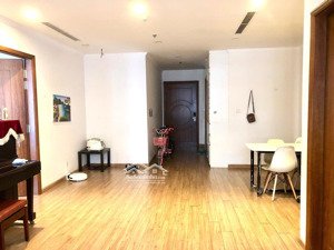 bán gấp căn 3 phòng ngủ bếp thông lô gia park hill times city