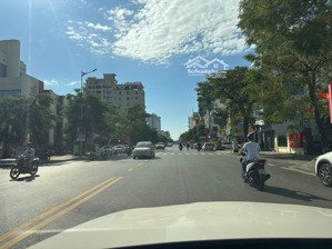 bán nhà vị trí đẹp nhất đường lạch tray,nhà xây mới 5,5 tầng có thang máy!