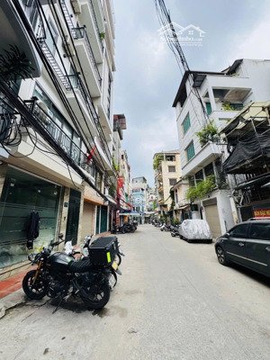 siêu phẩm mặt phố thịnh quang nhà 9 tầng thang máy trung tâm đống đa giá cực tốt chỉ 39,8 tỷ