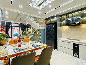 bán nhà đường số 11 trường thọ, tp. thủ đức dt khủng 17x40m, gpxd hầm 6 lầu, giá chỉ 21 tỷ