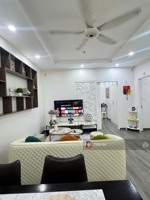 bán căn hộ times city t8 83m2 tầng 6full nội thất đẹp, hướng nam, giá 9.5 tỷ