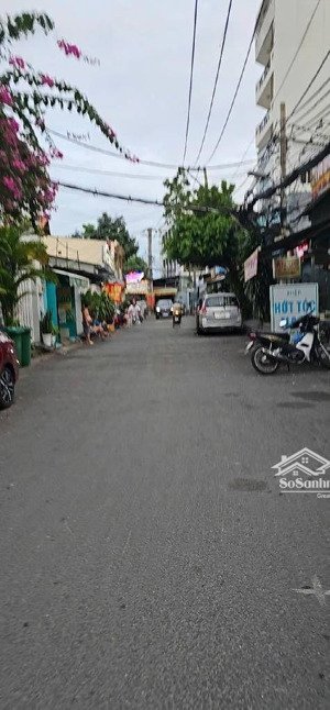 hẻm xe hơi-lê văn lương- 129m2( nở hậu ). nhà 2 tầng 4pn,3wc nhỉnh 4 tỷ.