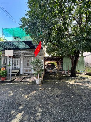 nhà đường số 27, khu bên sông, hiệp bình chánh- giá chỉ 11tỷ7 bớt lộc- dt đất:100m2