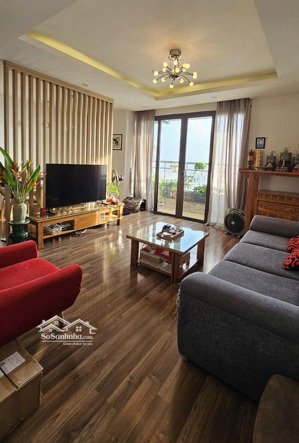 bán căn hộ tầng cao 257 giải phóng - hoà phát - tặng full nội thất. giá 8,4 tỷ